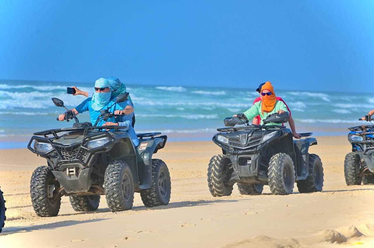 Balade en quad au Lac Rose sur les pistes sablonneuses avec encadrement