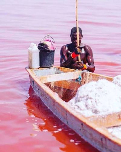 Paysages, activités et découverte du Lac Rose près de Dakar au Sénégal | Lac Rose Tour Aventure