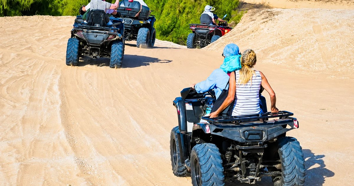 Circuit guidé en quad sur un sentier de dunes au Lac Rose