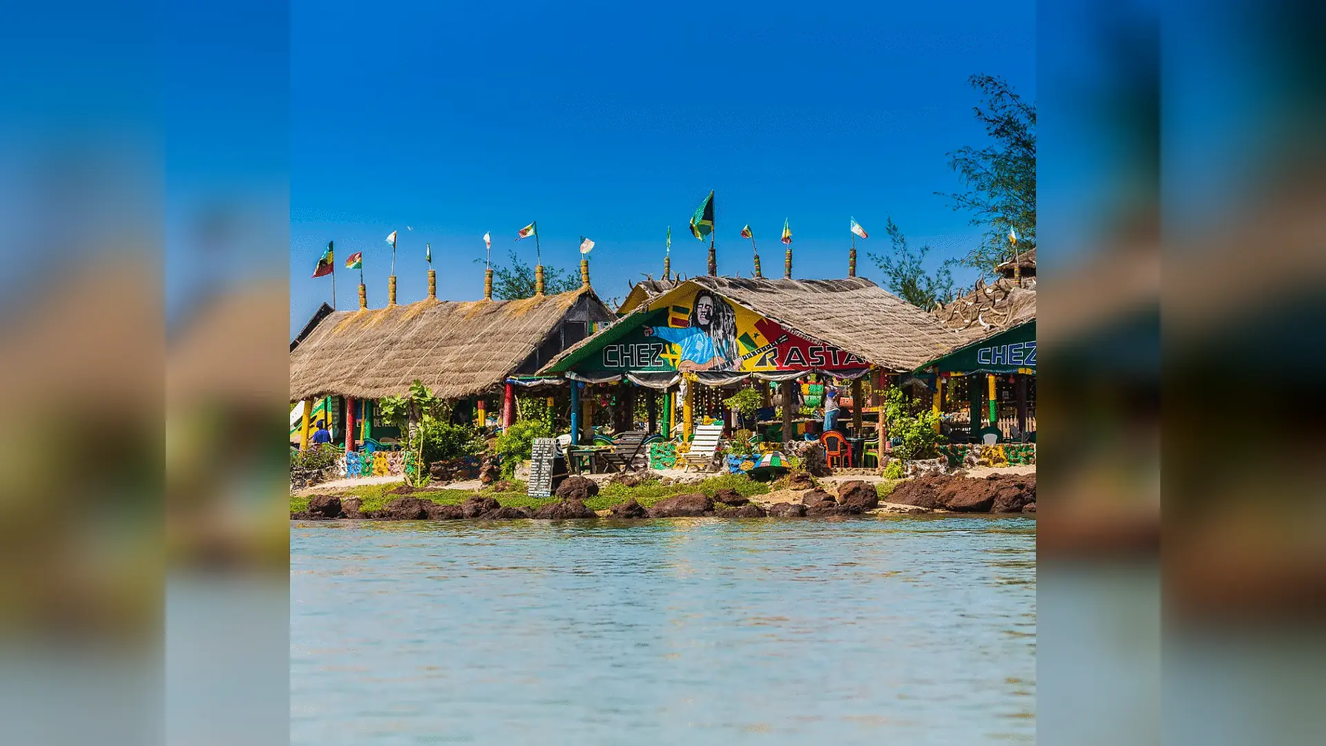 Restaurante a orillas de la laguna de Somone en Circuitos combinados por Senegal, Senegal